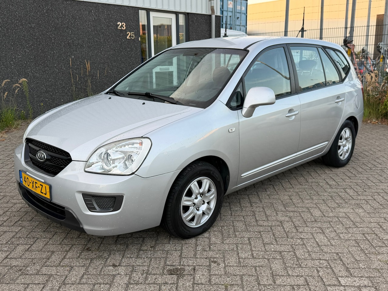 Kia Carens - 2.0 CVVT X-tra 2007 AIRCO - AutoWereld.nl