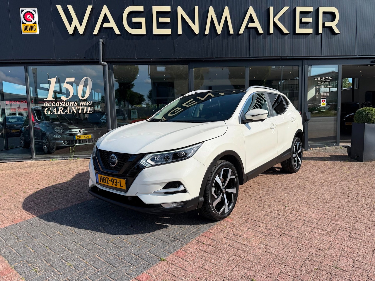 Nissan Qashqai - 1.3 DIG-T Premium Edition AUT|NAVI|PANO|LEDER - AutoWereld.nl