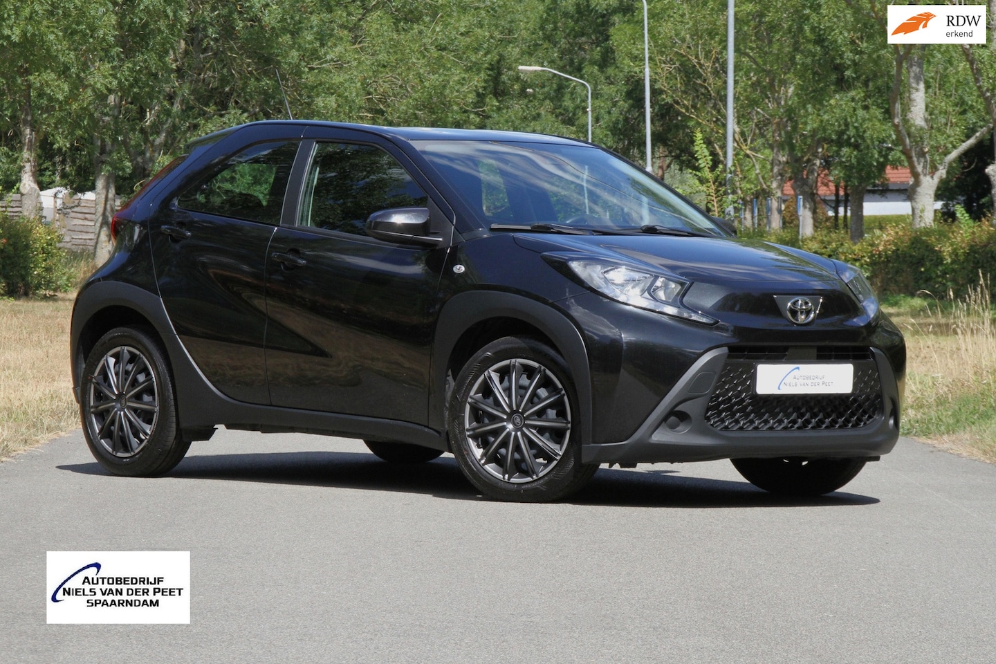 Toyota Aygo X - 1.0 VVT-i MT Play / Airco / Achteruitrijcamera / Elektrische ramen / Carplay / enz. - AutoWereld.nl
