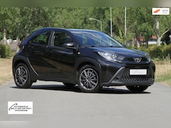 Toyota Aygo X - 1.0 VVT-i MT Play / Airco / Achteruitrijcamera / Elektrische ramen / Carplay / enz