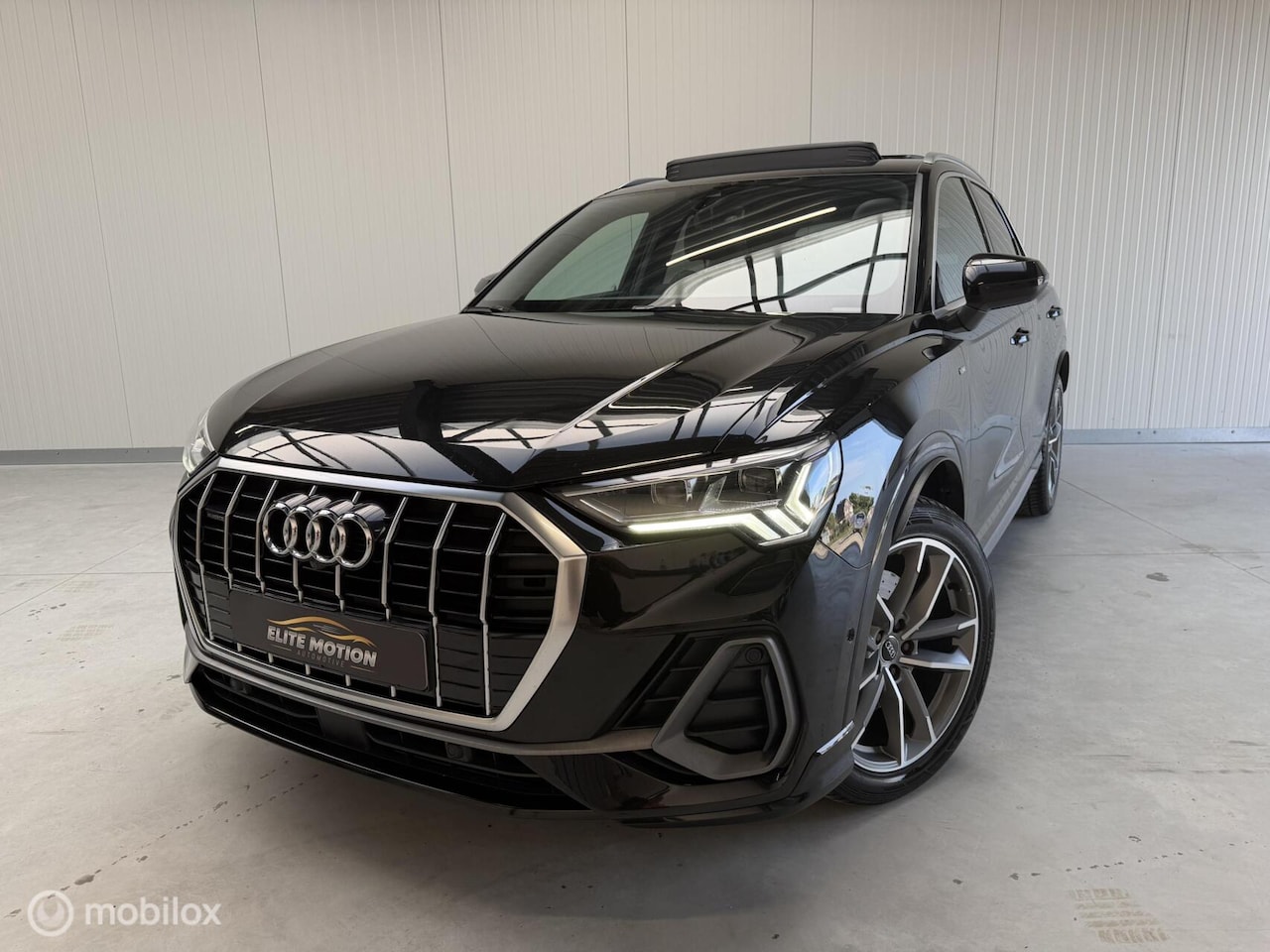 Audi Q3 - 40 TFSI Quatrro S-tronic 190 PK | 3x S line | 360Cam - AutoWereld.nl