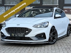 Ford Focus - 2.3 EcoBoost ST-3 Panoramadak Sportuitlaat ACC Recaro Maxton Garantie