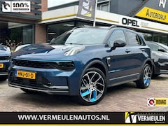 Lynk & Co 01 - 1.5 261PK Plug-in Hybrid Automaat + 20''/ Navi/ Clima/ Ad.Cruise/ Panorama/ Camera/ Trekha