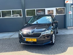 Skoda Fabia - 1.0 Ambition 2019 • airco • Bluetooth • CarPlay • parkeersensoren • 5-drs • zuinig