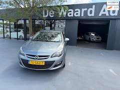 Opel Astra - 1.4 Cosmo/ airco/cruise/PDC achter/LM velgen/dealer onderhouden/6 maanden garantie