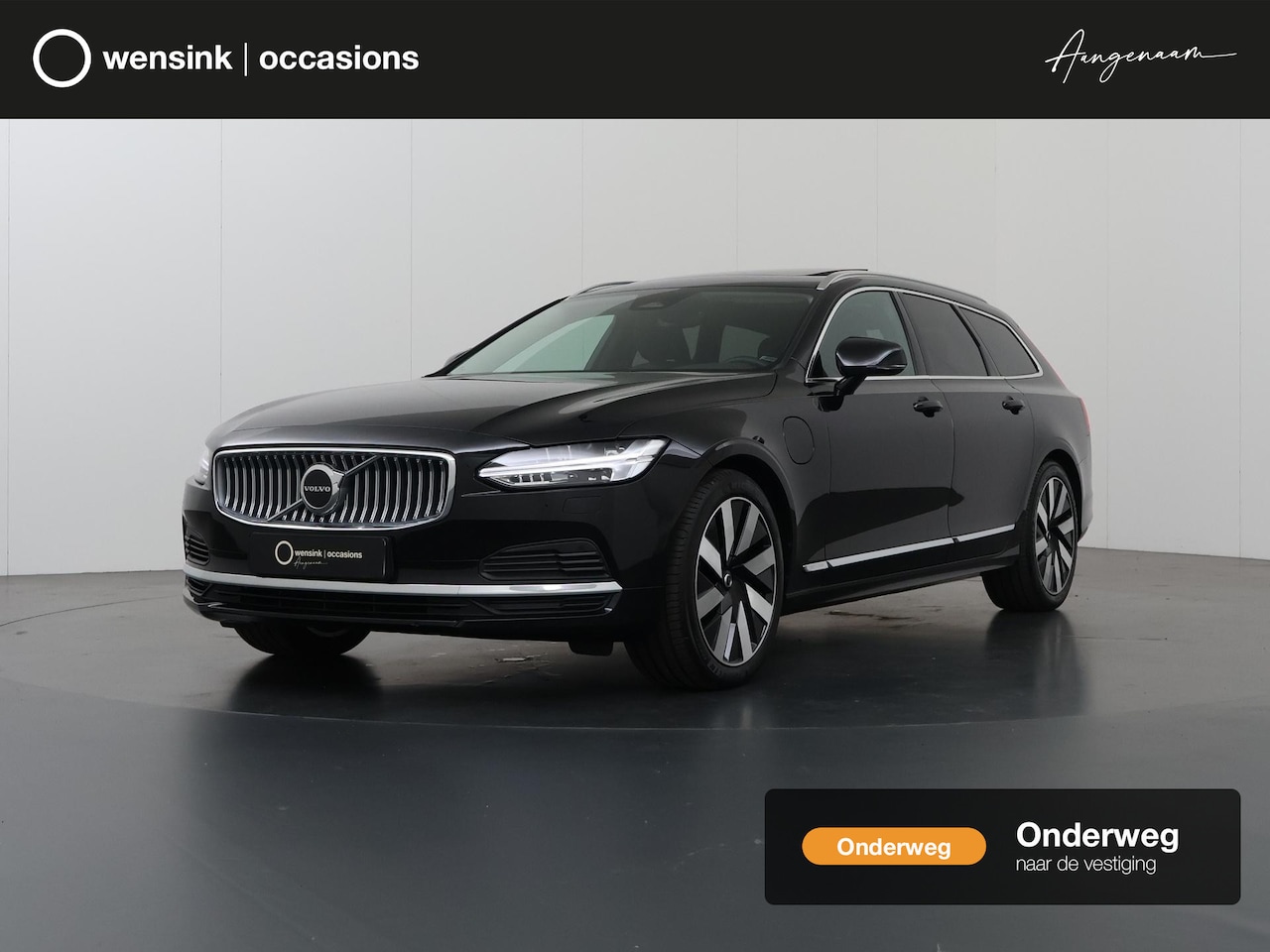 Volvo V90 - 2.0 T6 Plug-in hybrid AWD Plus Bright | Panoramadak | Trekhaak | Full Led Koplapen| Camera - AutoWereld.nl