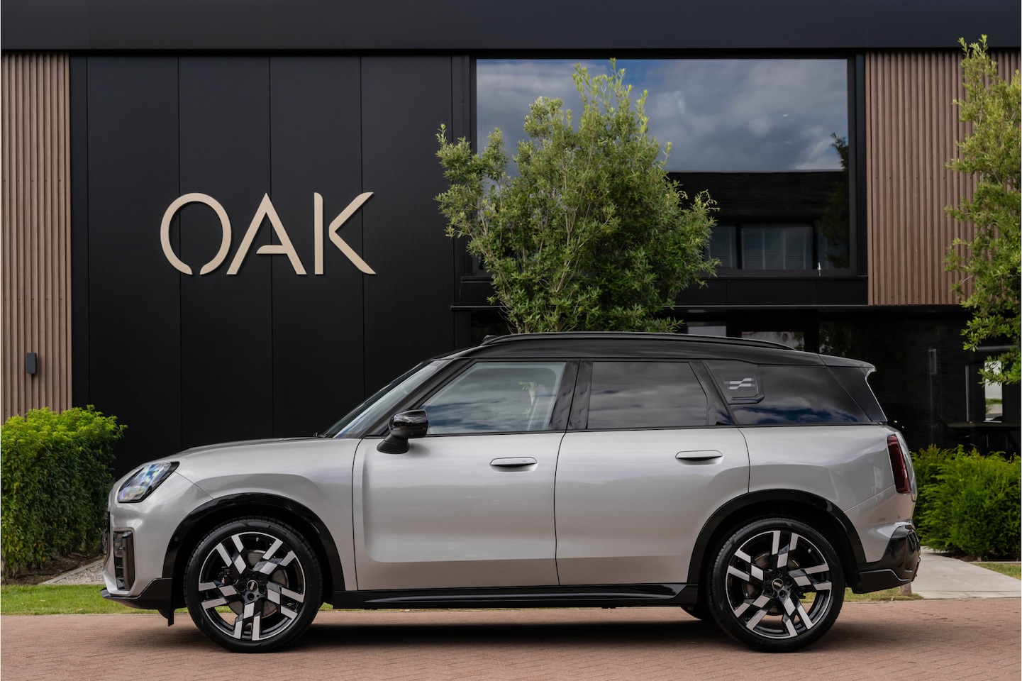 MINI Countryman - 1.5 C John Cooper Works XL | Panorama | Memory | 360 Camera | 20"LM | Melting Silver - AutoWereld.nl