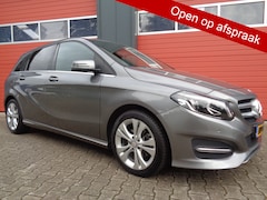 Mercedes-Benz B-klasse - 180 Ambition 123PK Automaat Clima Cruise Navi 2E-Eigenaar NL-Auto