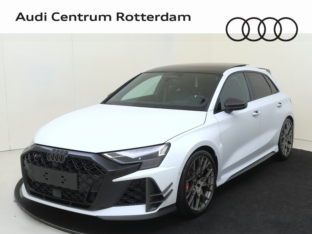 Audi RS3 - Sportback competition limited | Automatisch dimmende binnenspiegel | Comfortsleutel | Elek - AutoWereld.nl