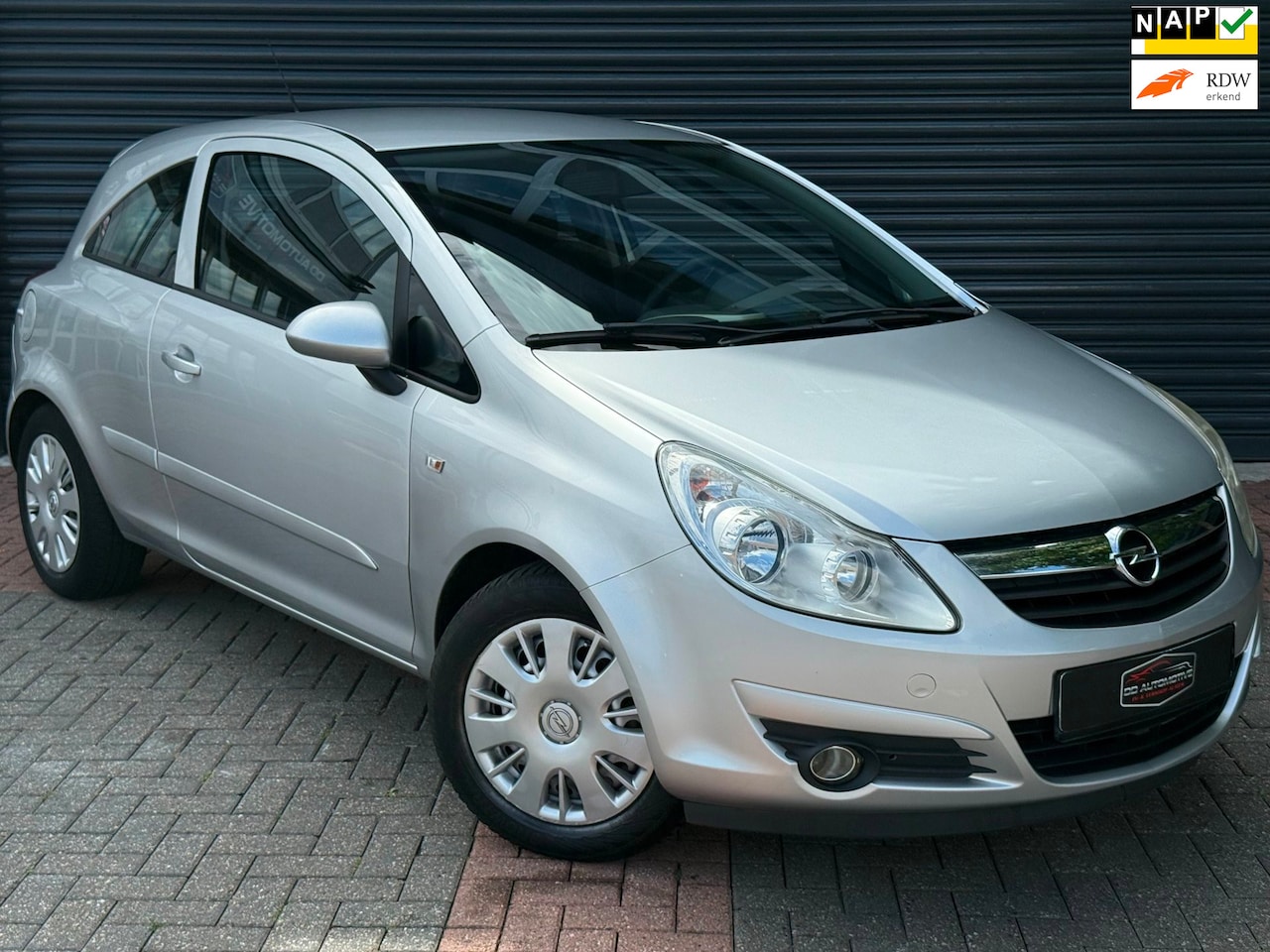 Opel Corsa - 1.2-16V Enjoy Automaat | Cruise Control | Parkeersensor | Airco - AutoWereld.nl