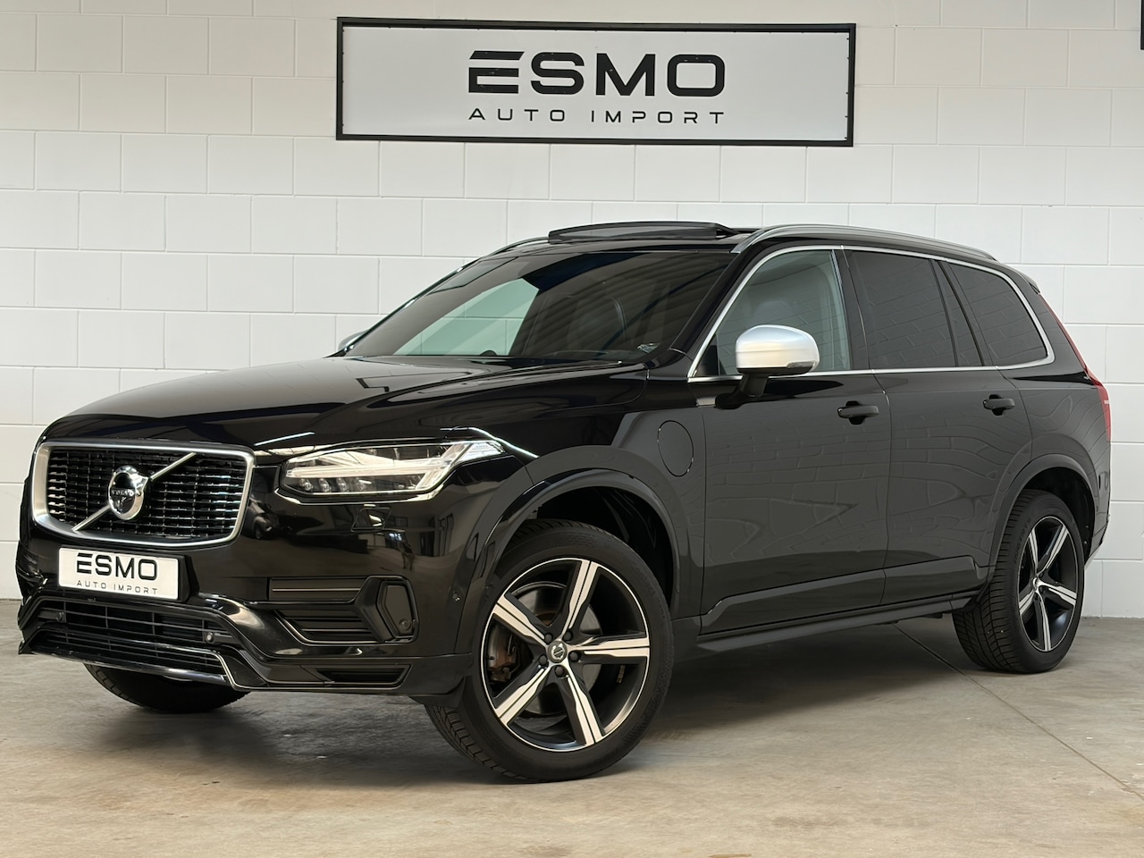 Volvo XC90 - 2.0 T8 Twin Engine AWD 7P. R-Design Panoramadak Luchtvering Camera HUD B&O - AutoWereld.nl