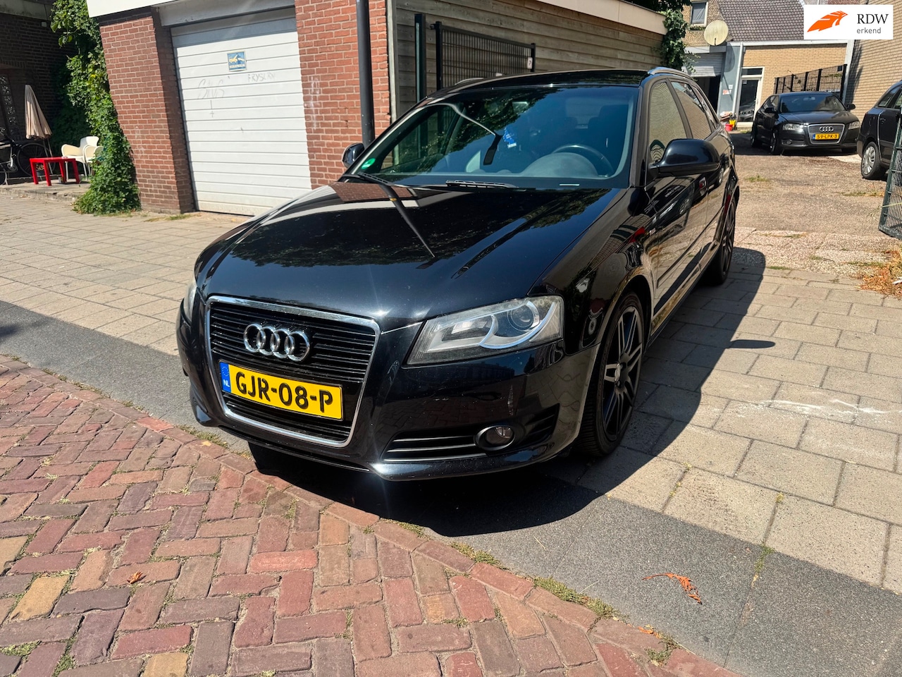 Audi A3 Sportback - 1.8 TFSI Benzine Handgeschakeld Airco leuke auto! - AutoWereld.nl