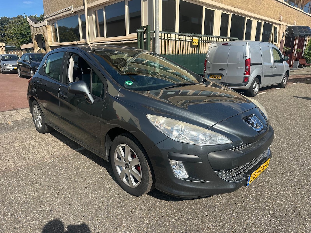 Peugeot 308 - 1.6 VTi XS airco Trekhaak NAP - AutoWereld.nl