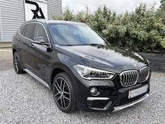 BMW X1 - sDrive18i Aut Navi|LED|Cruis|PDC|Camera Zwart