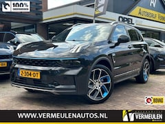 Lynk & Co 01 - 1.5 261PK Plug-in Hybrid Automaat + 20''/ Navi/ Clima/ Ad.Cruise/ Panorama/ Camera/ Trekha