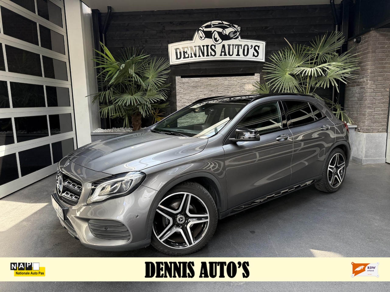 Mercedes-Benz GLA-Klasse - 180 Business Solution AMG Limited Panoramadak! - AutoWereld.nl