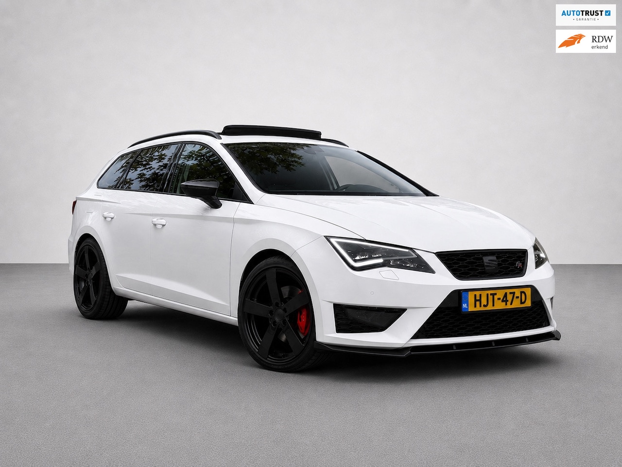 SEAT Leon ST - 1.8 TSI FR 180PK +Panorama+Carplay+ GoedOnderhouden - AutoWereld.nl