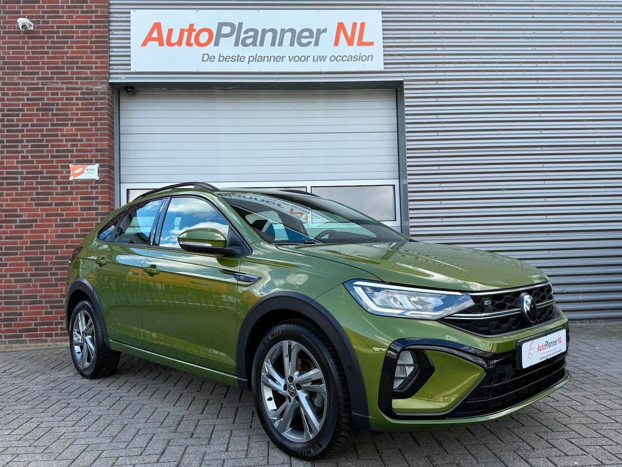 Volkswagen Taigo - 1.0 TSI R-Line! 110PK! Nieuwstaat! 1e Eig! - AutoWereld.nl
