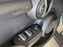 MINI 5-Deurs - 1.2 One Business | NL-auto | 1e eig. | Airco | Cruise control | PDC | 15" LM | Rijklaarpri