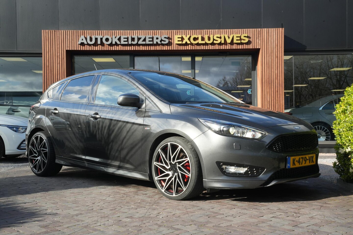 Ford Focus - 1.5 ST-Line 182 PK Automaat Leer - AutoWereld.nl