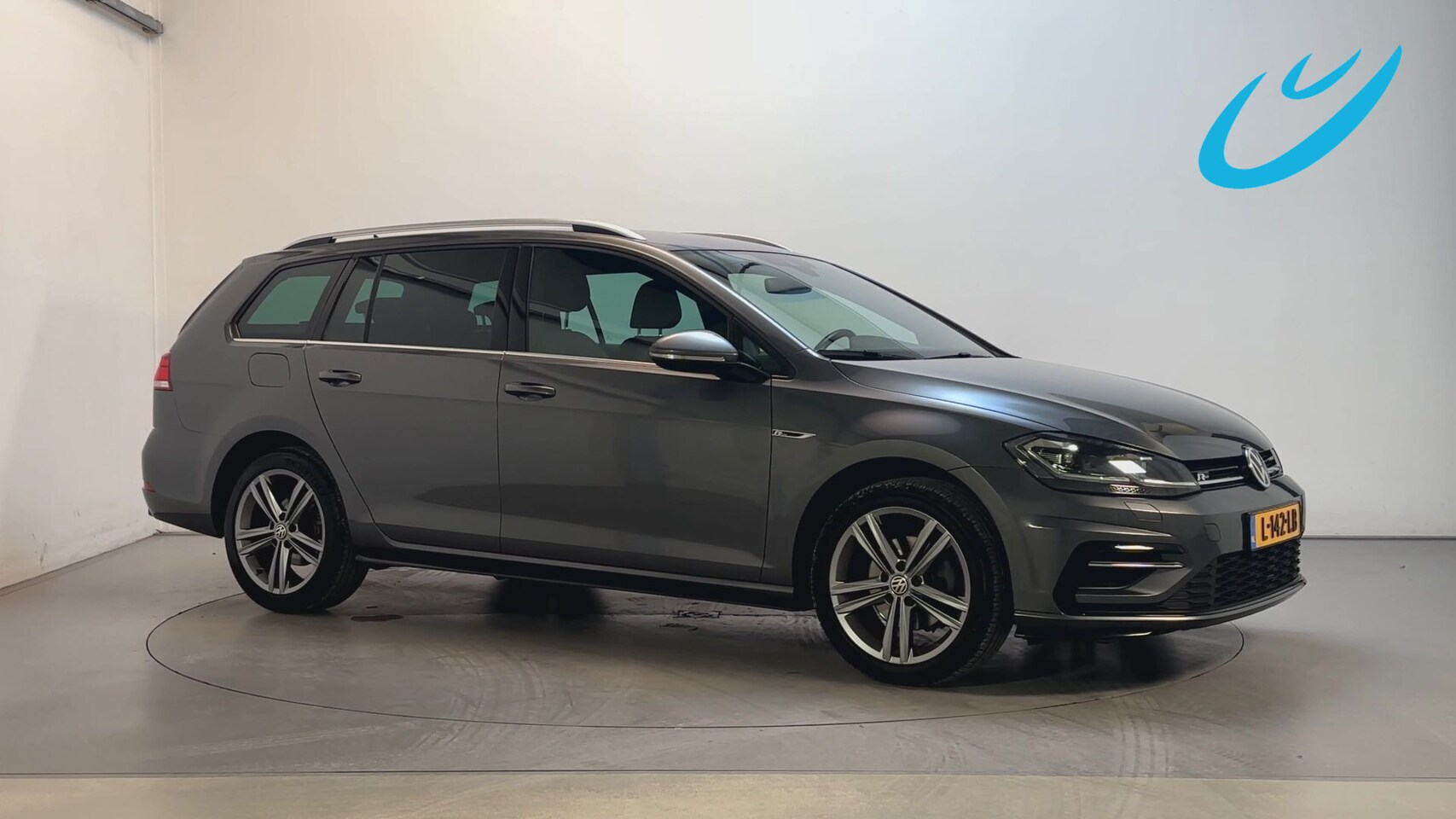 Volkswagen Golf Variant - 1.5 TSI 150pk DSG Highline R-Line Stoelverwarming LED Camera Virtual Cockpit - AutoWereld.nl