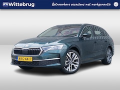 Skoda Octavia Combi - 1.5 TSI MHEV Sportline Tour / 18" Lichtmetalen velgen / Panoramadak / Suite interieur desi