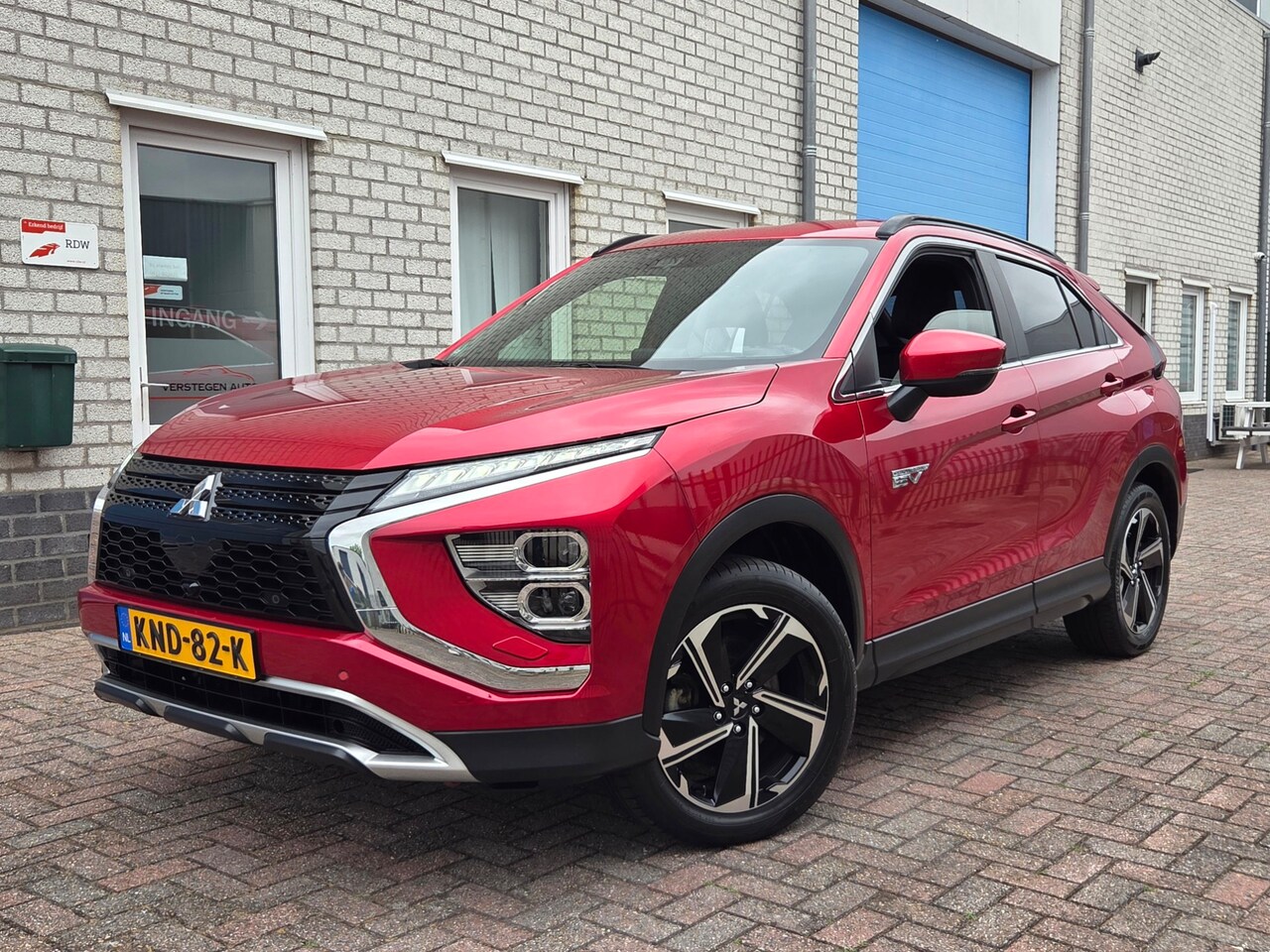 Mitsubishi Eclipse Cross - 2.4 PHEV Instyle Navi/HUD/Keyless - AutoWereld.nl