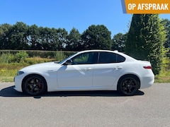 Alfa Romeo Giulia - 2.0T Q4 Veloce, 65dkm, 320pk, Squadra