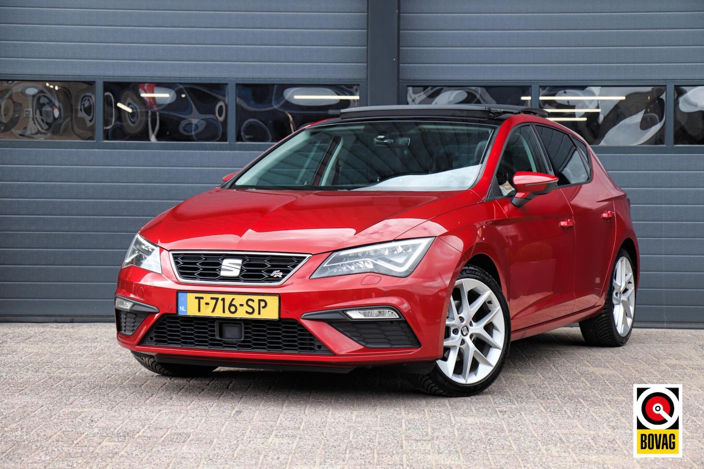 SEAT Leon - 1.4 EcoTSI FR |LED|PANO-DAK|CARPLAY|CRUISE|STOELVERW.|PDC V+A|GOED ONDERHOUDEN! - AutoWereld.nl