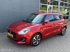 Suzuki Swift - 1.0 Stijl Smart Hybrid