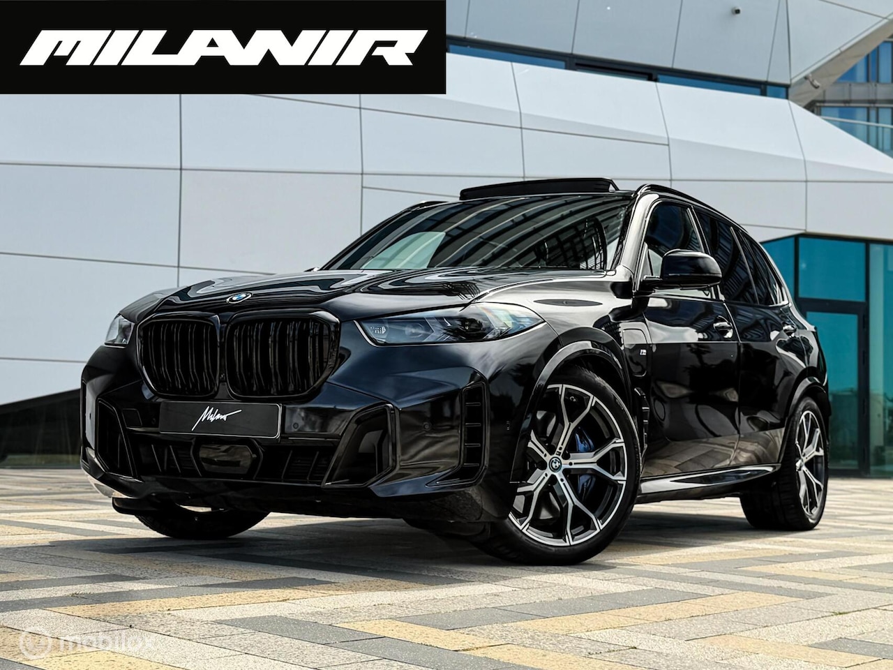 BMW X5 - xDrive50e M-Sport |Pano |Skylounge |Massage |Koeling - AutoWereld.nl