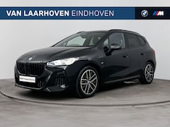 BMW 2-serie Active Tourer - 218i M Sport Automaat / Trekhaak / Sportstoelen / Achteruitrijcamera / Getint glas