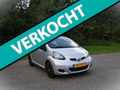 Toyota Aygo - 1.0-12V Now . 5 Deurs . Airco . Audio . Elec ramen . enz