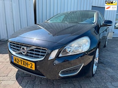 Volvo V60 - 1.6 T3 Momentum MOTOR DEFECT