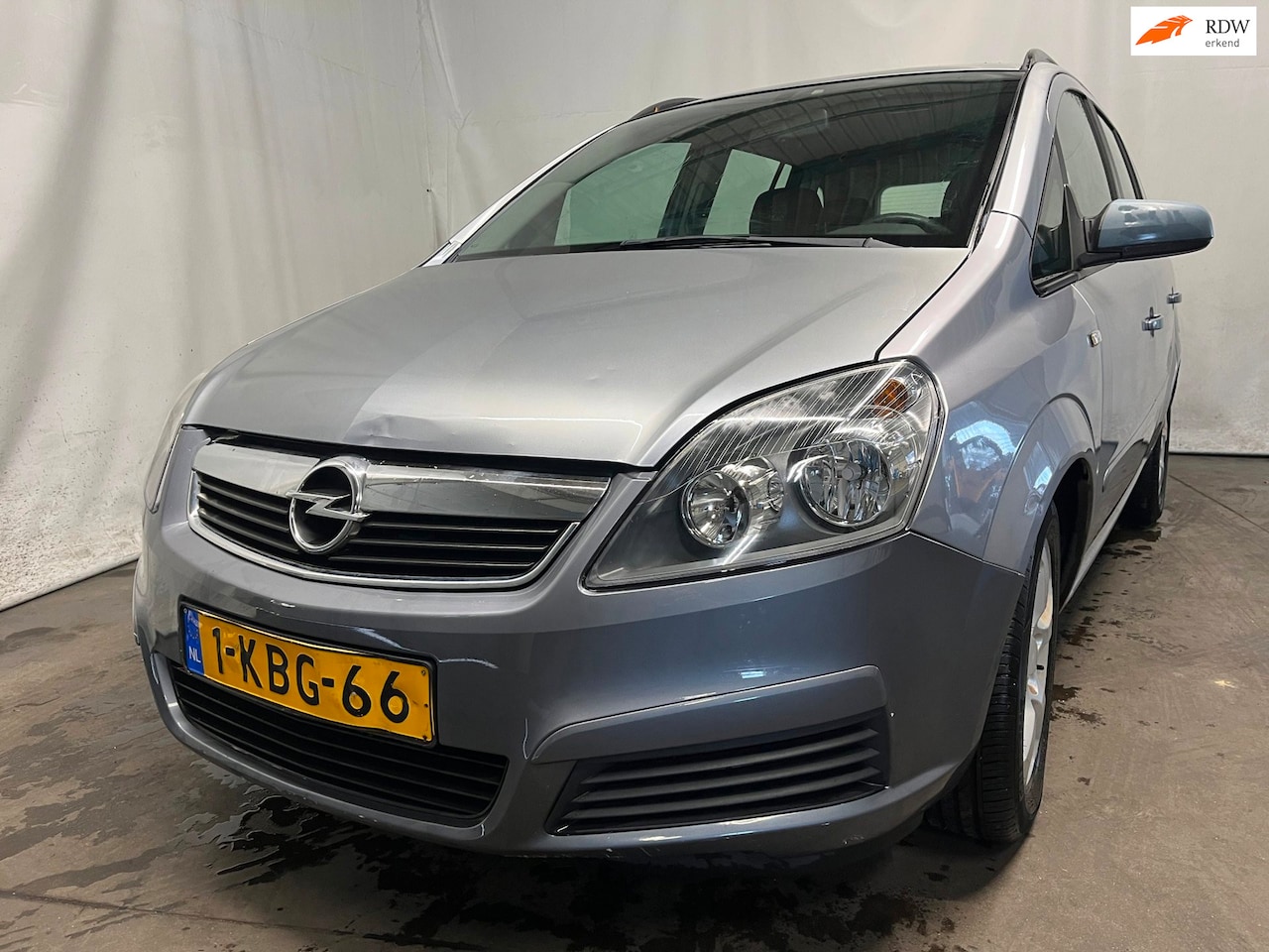 Opel Zafira - 1.6 Essentia SCHADEAUTO! - AutoWereld.nl