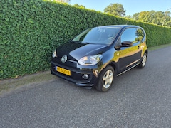 Volkswagen Up! - 1.0 move up Cruise, airco, Parkeersensoren, Stoelverwarming