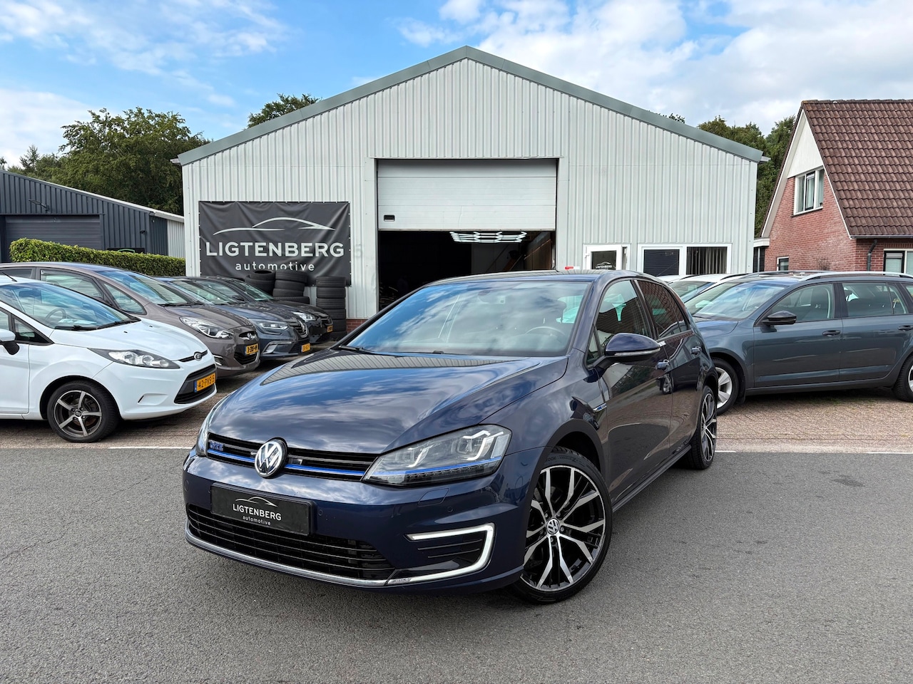 Volkswagen Golf - 1.4 TSI GTE LEER/STOELVERW/PDC/CRUISE/CLIMA - AutoWereld.nl