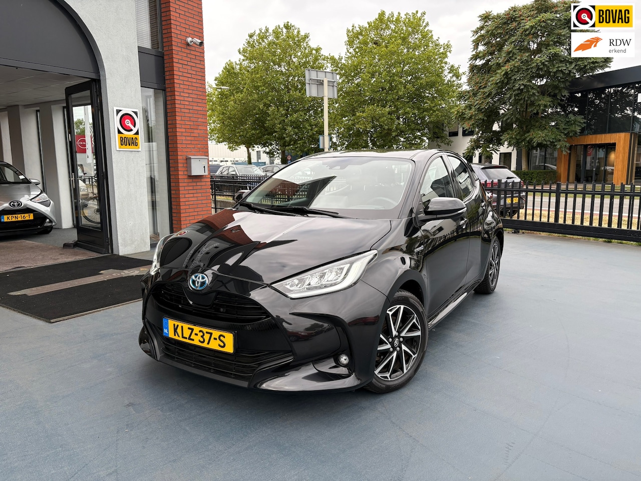 Toyota Yaris - 1.5 Hybrid 115 Business - AutoWereld.nl