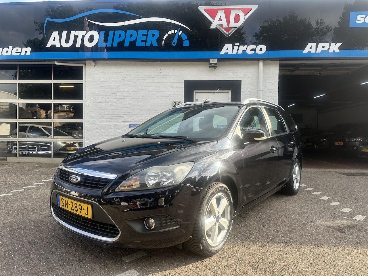 Ford Focus Wagon - 1.6 Trend /APK 08-05-2027/AIRCO/LM VELGEN/ALL SEASON BANDEN/TREKHAAK - AutoWereld.nl