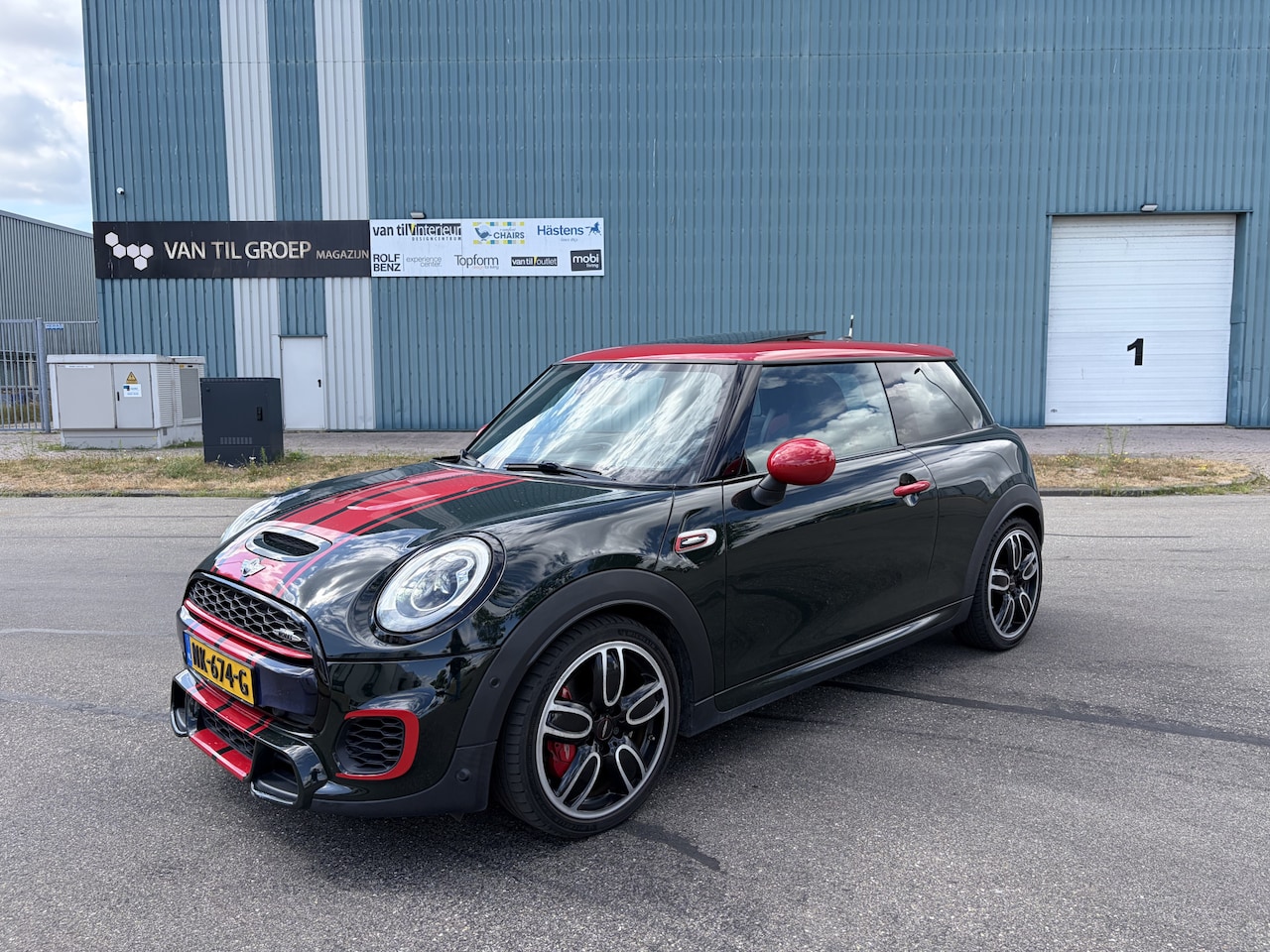 MINI 3-Deurs - 2.0 John Cooper Works Chili Automaat 235 PK. Alle keuringen toegestaan. - AutoWereld.nl