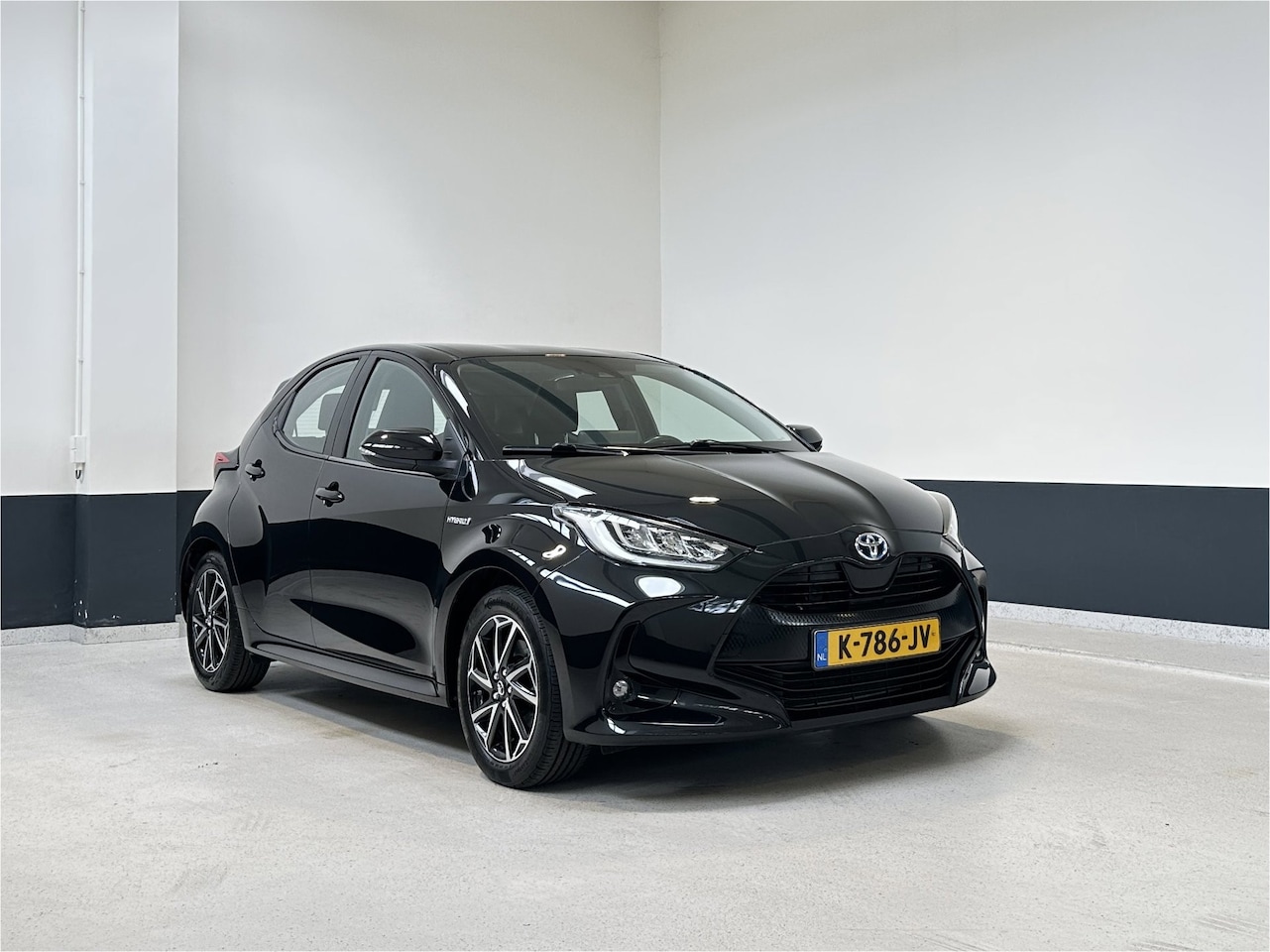 Toyota Yaris - 1.5 Hybrid Business Plus | Navigatie | Camera | Apple Carplay/ Android Auto | NL | 1 Eig | - AutoWereld.nl