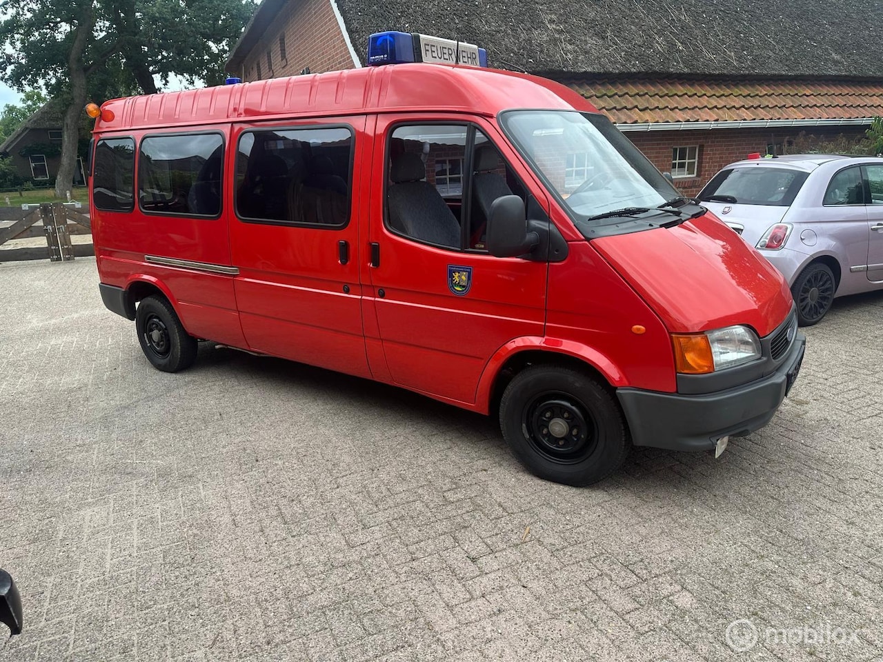 Ford Transit - 9 persoons benzine brandweer 1997 71300 km - AutoWereld.nl