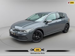 Volkswagen Golf - 1.0 TSI Life * Automaat * Camera * Visueel Cockpit * Navigatie