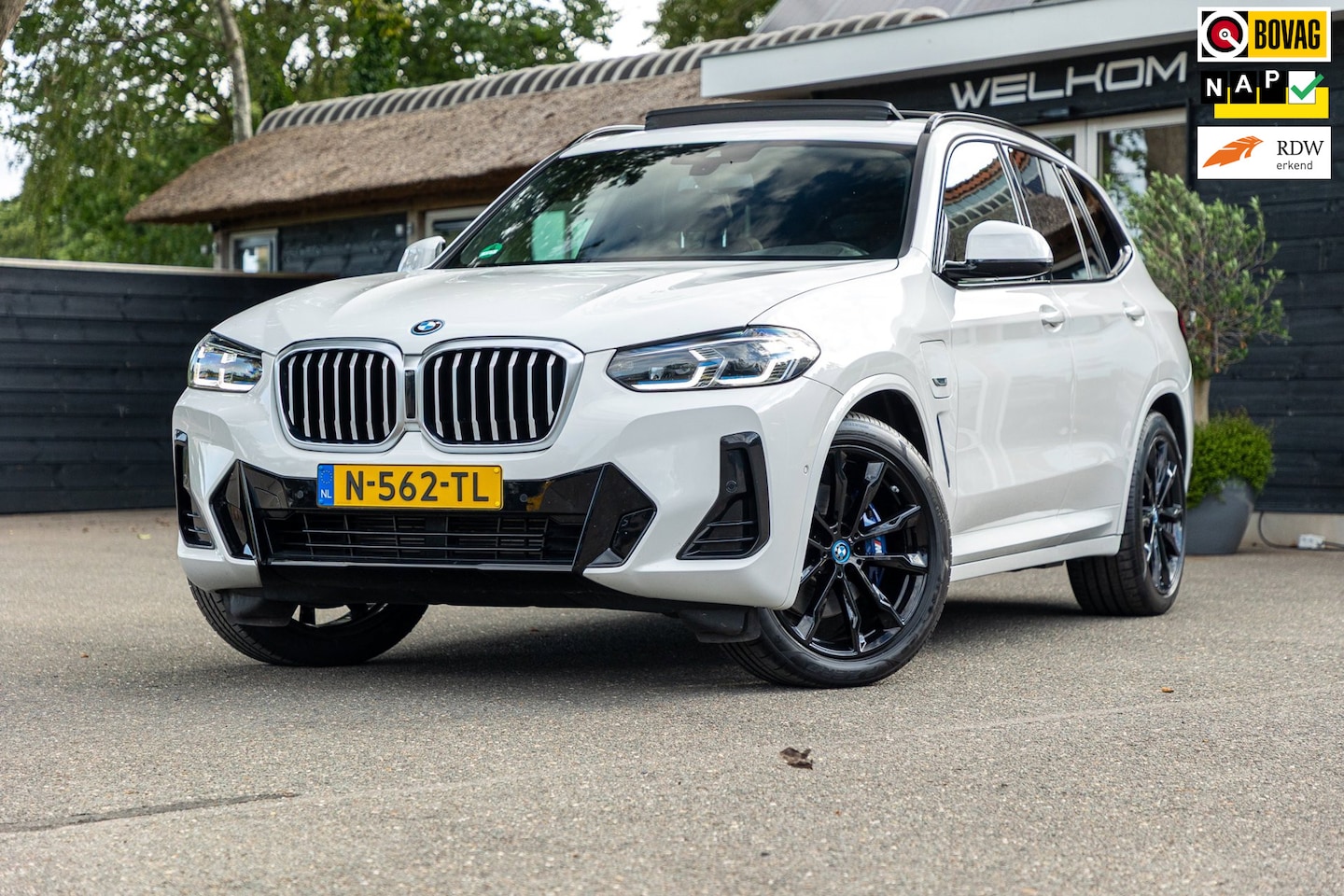 BMW X3 - XDrive30e M-Sport Soh 92% I Alpinweiss I Panoramadak I Laser Led I HiFi I NL Auto I NAP I - AutoWereld.nl