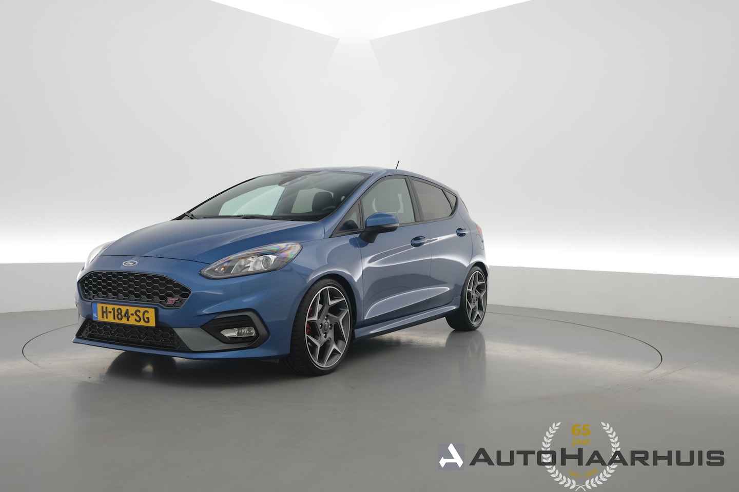 Ford Fiesta - 1.5 EcoBoost ST-3 200PK | Rijklaar! | Recaro Sportstoelen | Camera+PDC | Winterpakket | B& - AutoWereld.nl