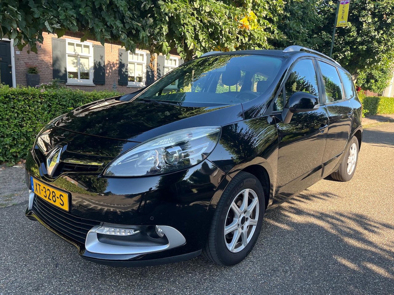 Renault Grand Scénic - 1.5 DCI 7-pers. apk 31-01-2027 - AutoWereld.nl