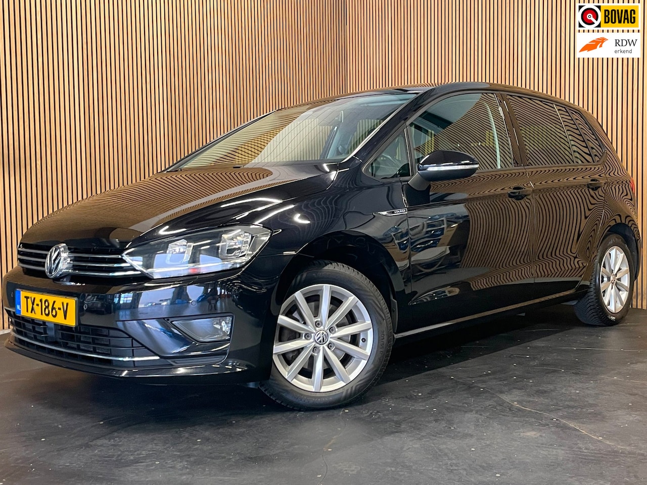 Volkswagen Golf Sportsvan - 1.4 TSI Business Edition Connected|NAVI|BLUETOOTH+AUX|PDC V+A|CRUISE+CLIMATE CONTROL|STOEL - AutoWereld.nl