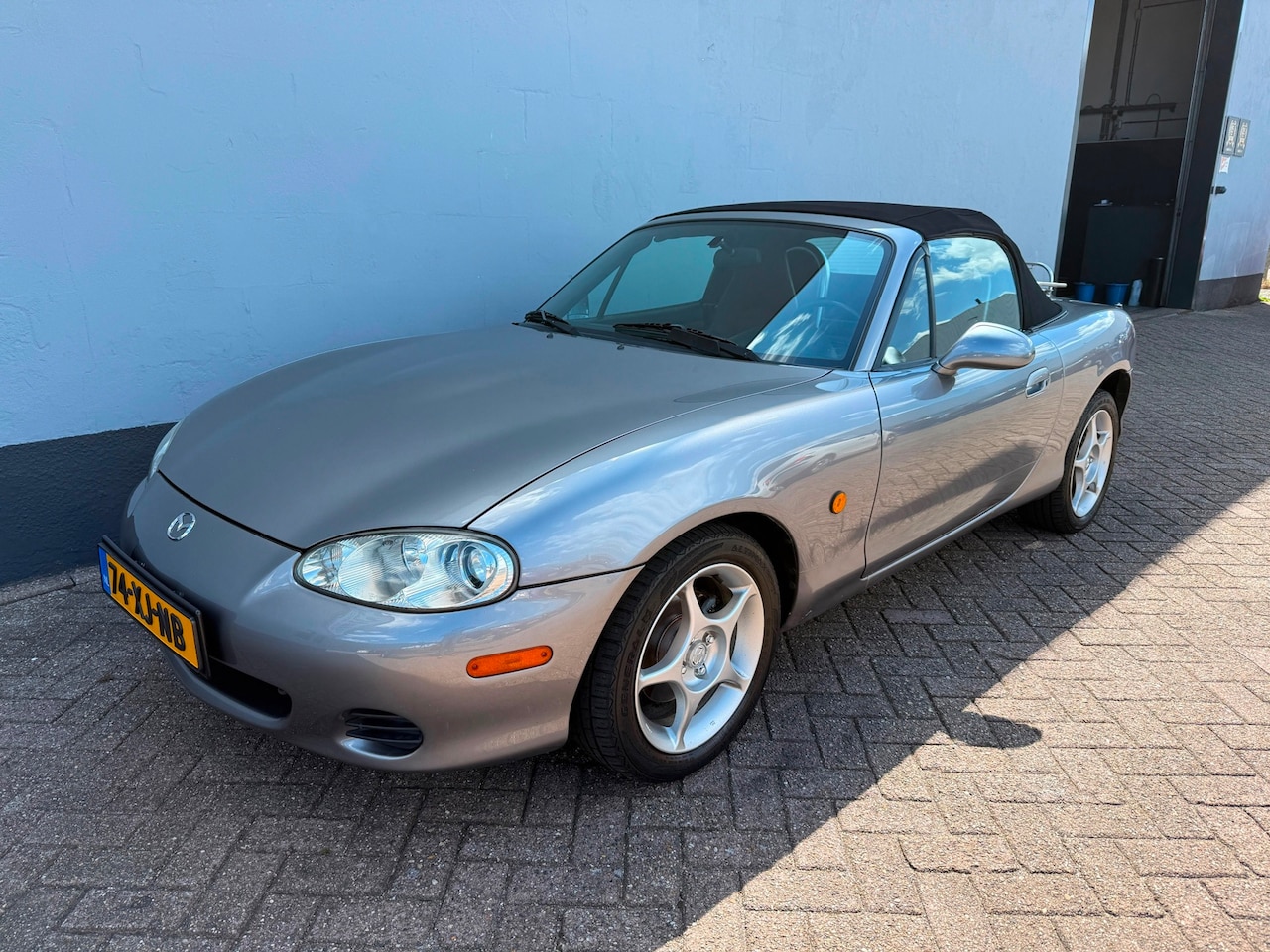 Mazda MX-5 - 1.6i Touring - Goed Onderhouden - Kap Nieuwstaat - AutoWereld.nl