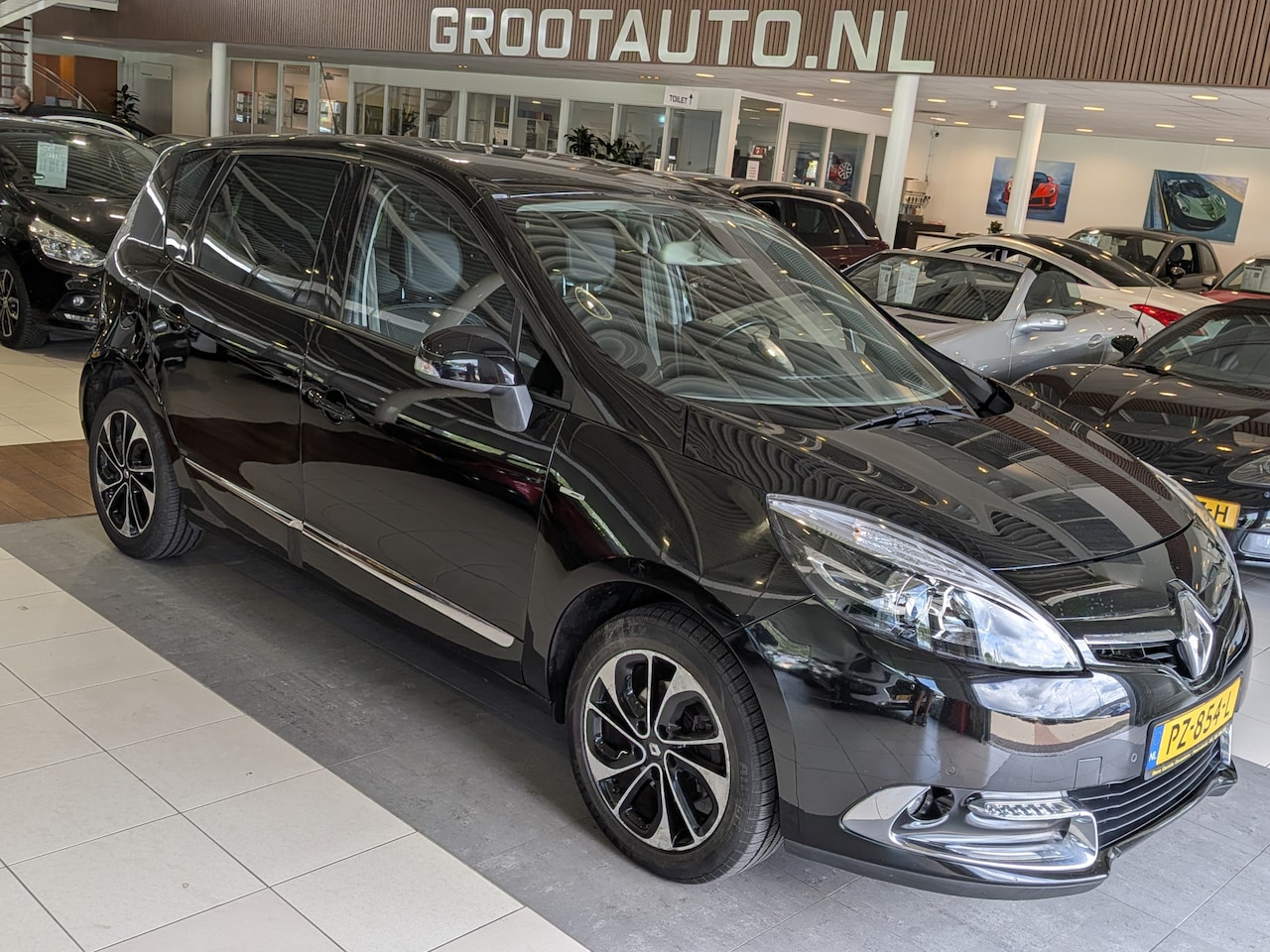 Renault Scénic - 1.2 TCe Bose Airco, Cruise Control, Trekhaak, Stuurbekrachtiging - AutoWereld.nl