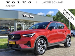 Volvo XC40 - B4 211PK Plus Dark | BLIS | Trekhaak | H&K | Verwarm. Stoelen+Stuur | ACC | PDC V+A | Came